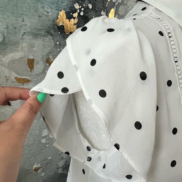 Polka dot blouse with tie at neck - Picture 2 of 7